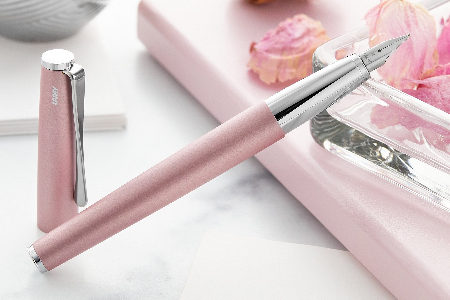 LAMY studio Fountain Pen - rose (Special Edition)