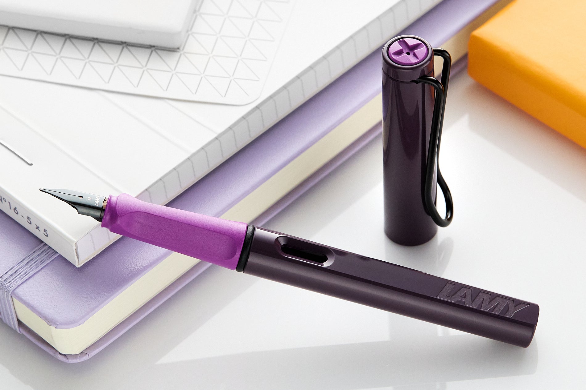 LAMY safari Fountain Pen - violet blackberry (Special Edition)