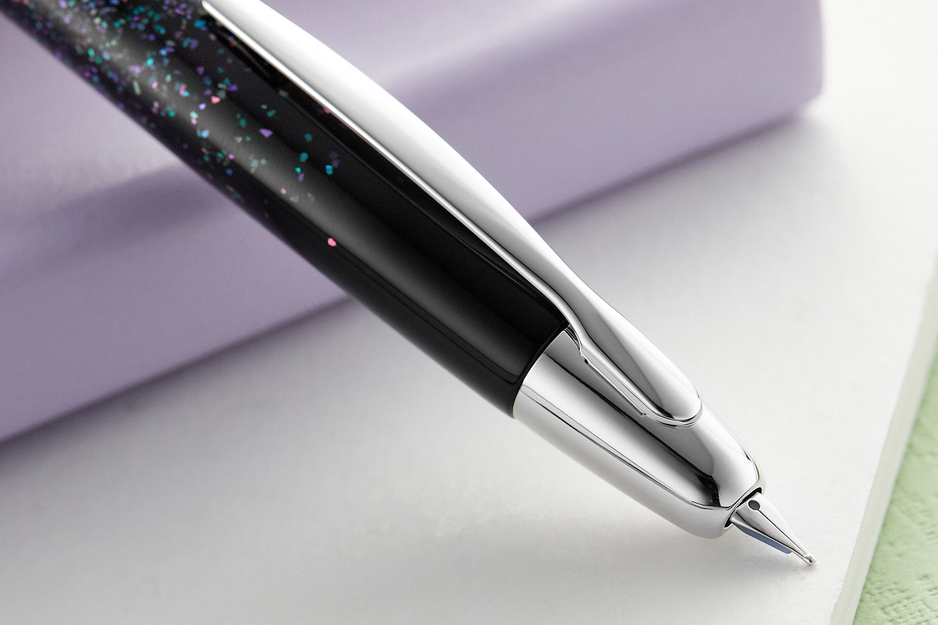 Pilot Vanishing Point Fountain Pen - Raden Galaxy