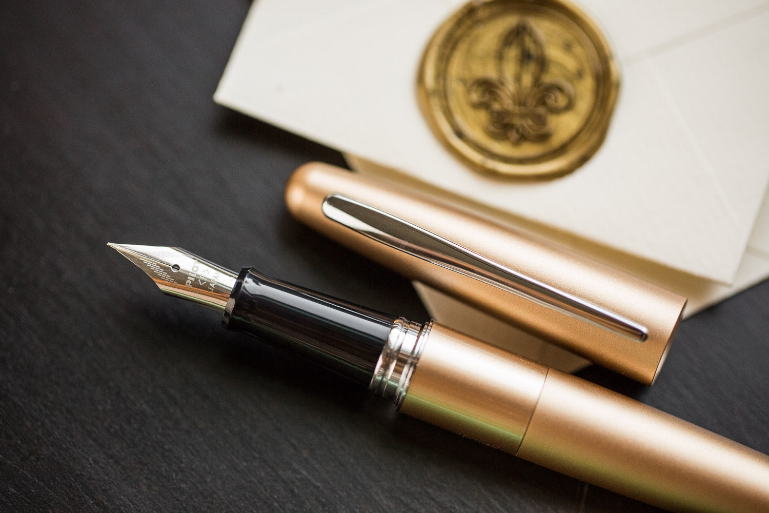 Pilot Metropolitan Fountain Pen - Gold Plain