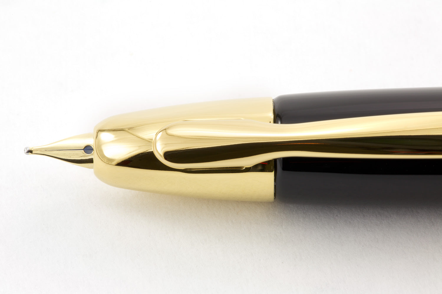 Pilot Vanishing Point Fountain Pen - Black/Gold