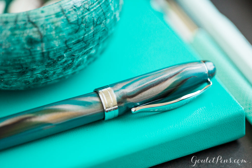 Noodler's Ahab Flex Fountain Pen - Mesa Turquoise