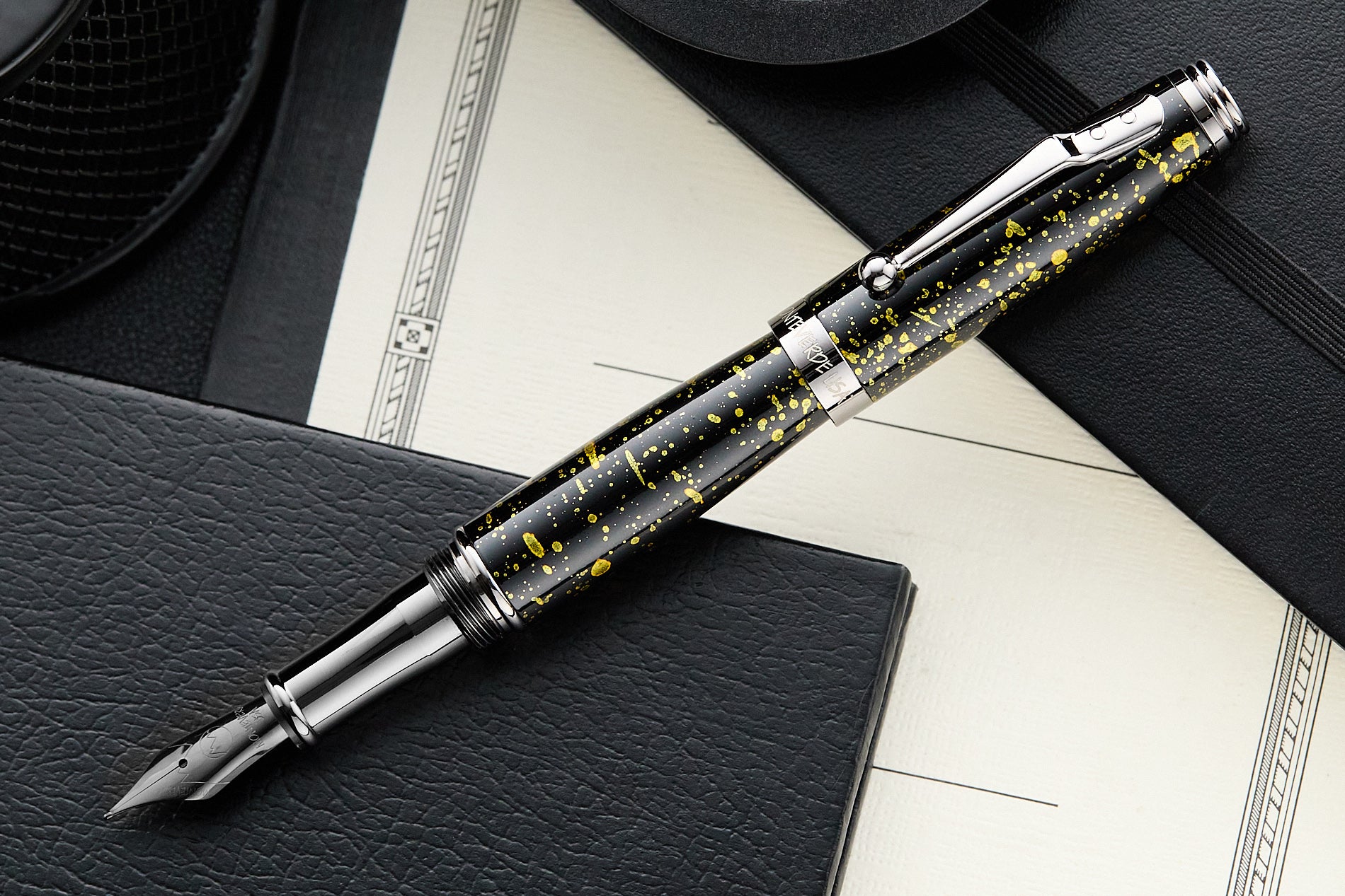 Monteverde Invincia Vega Fountain Pen - Starlight Yellow