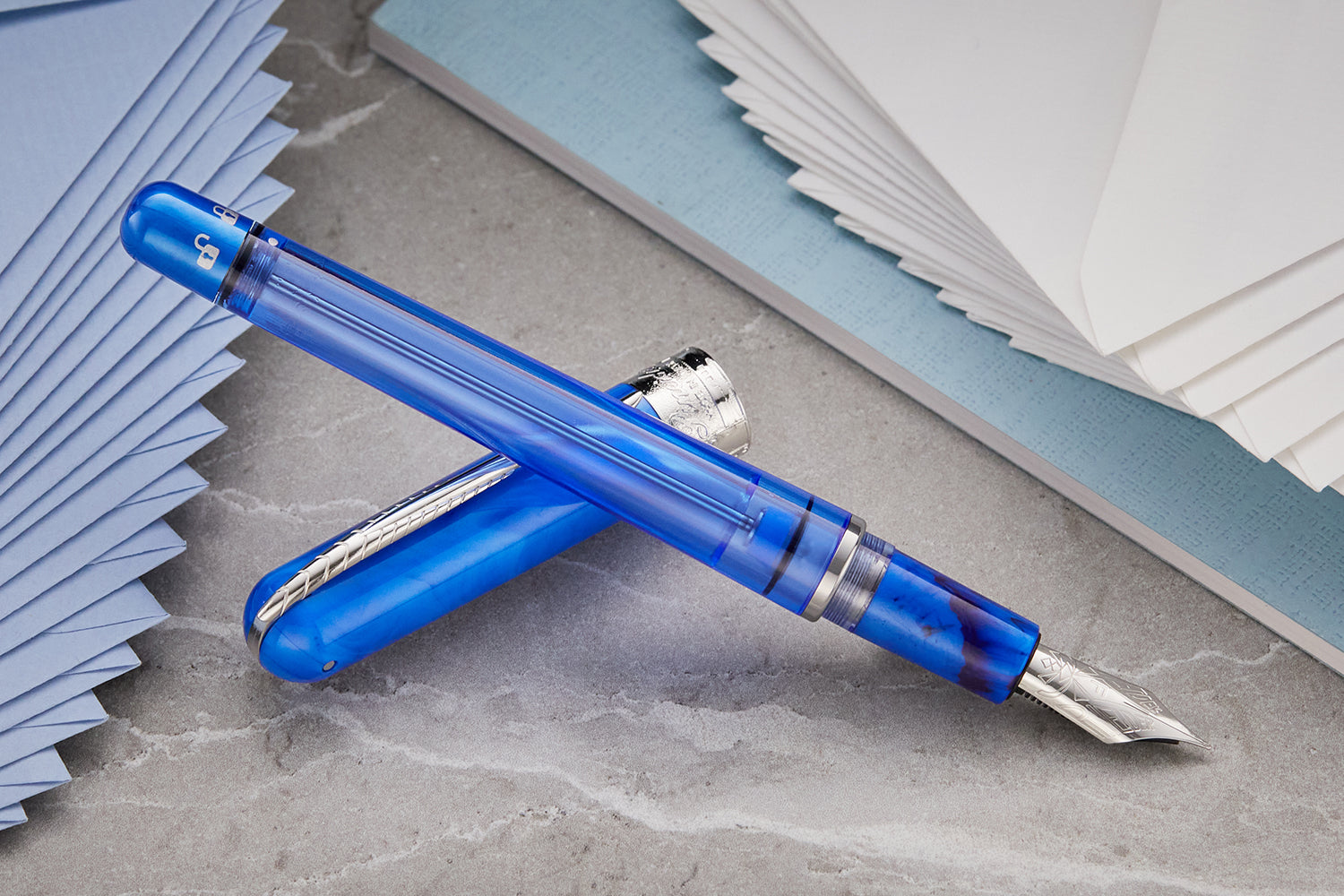 Pineider Avatar UR Twin Tank Touchdown Fountain Pen - Neptune Blue