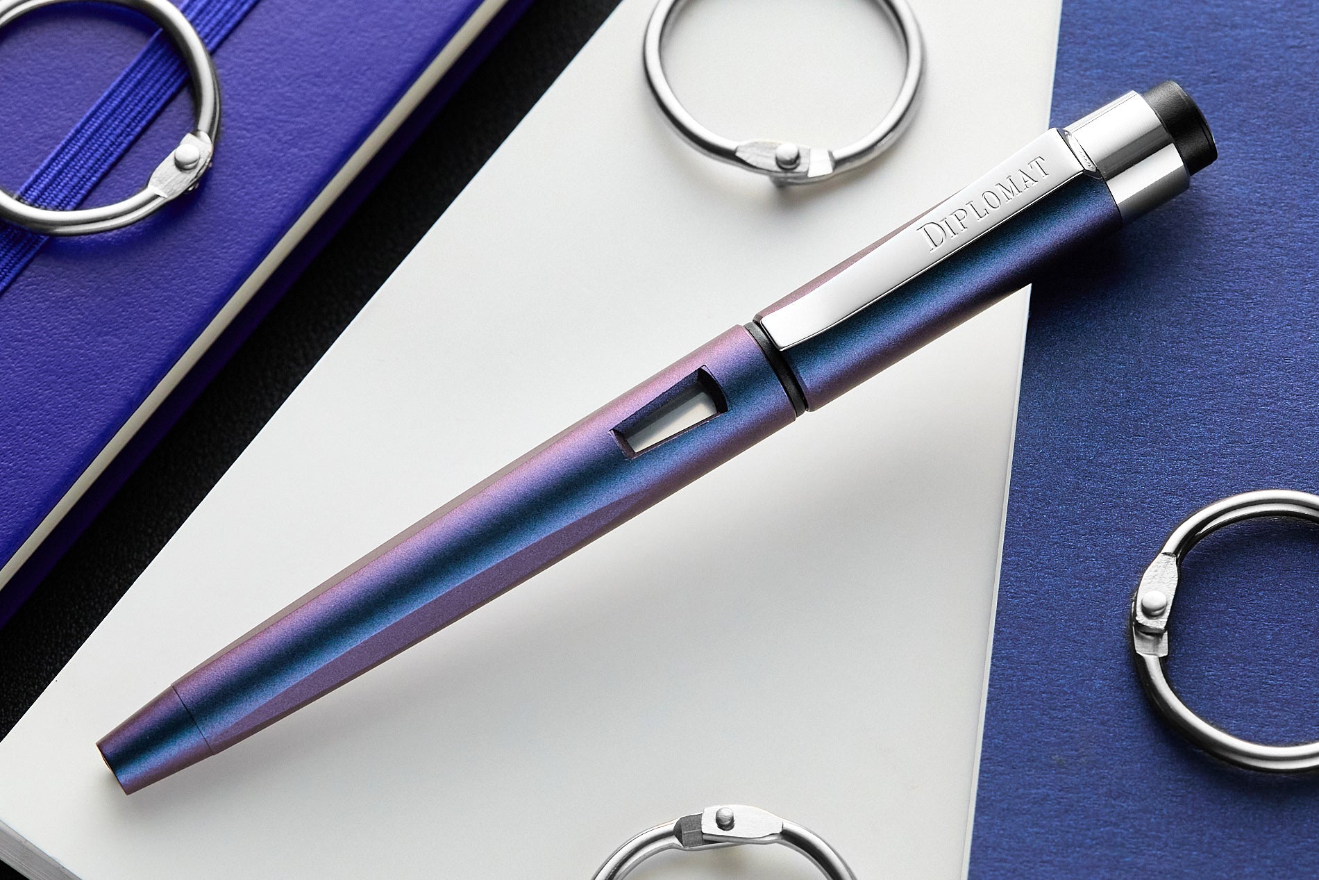 Diplomat Magnum Fountain Pen - Prismatic Purple