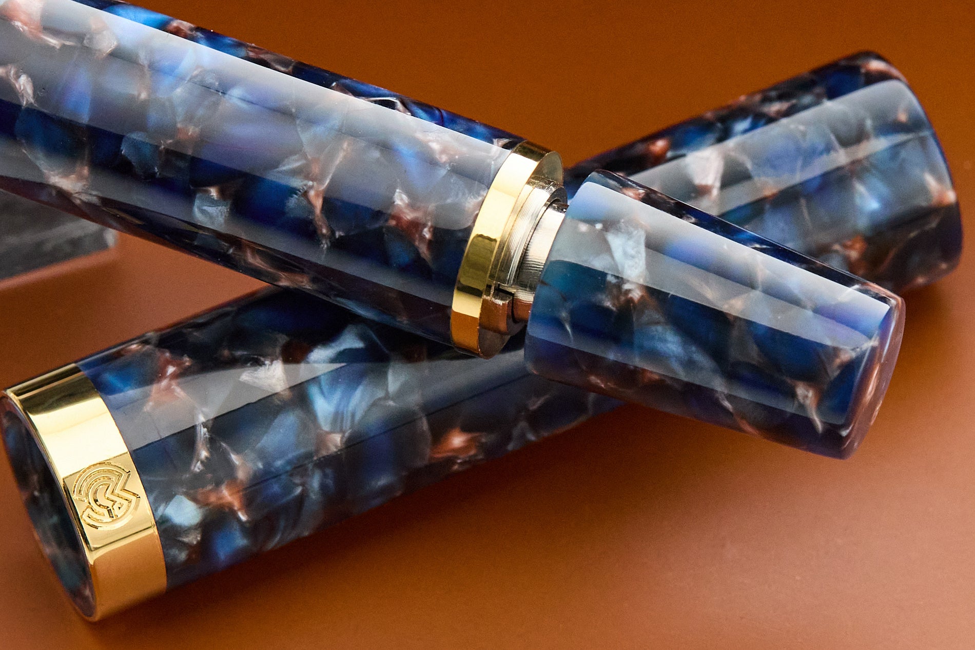 Magna Carta Mag 600 Piston Fountain Pen - Golden Blue (Special Edition)