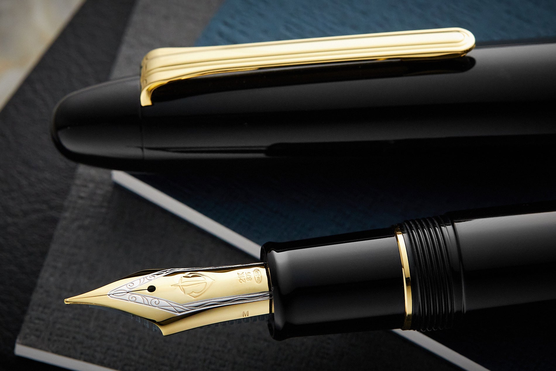 Sailor 1911 King of Pens Ebonite Fountain Pen - Black/Gold