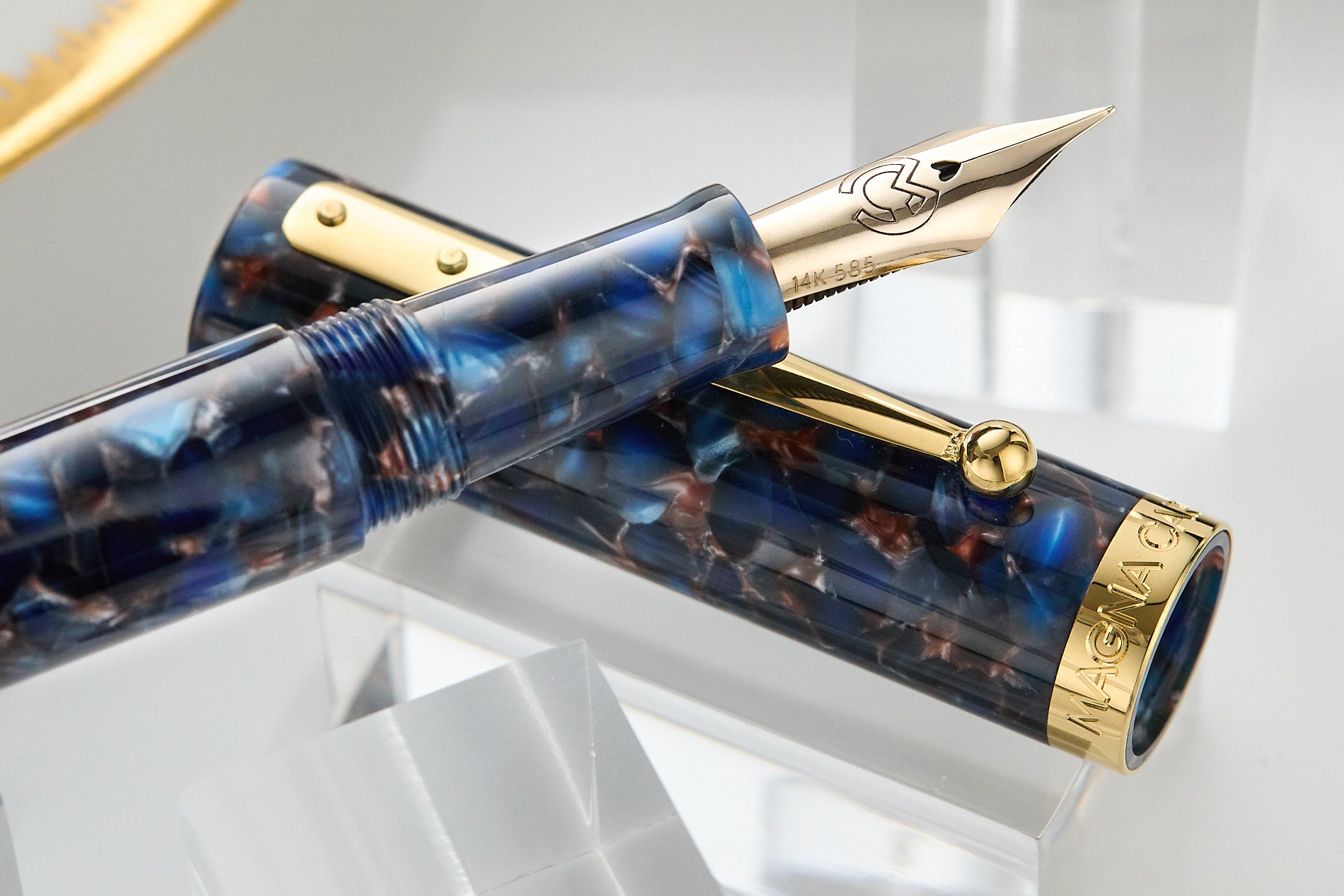 (Bottom Shelf) Magna Carta Mag 600 Piston Fountain Pen - Golden Blue (Special Edition)