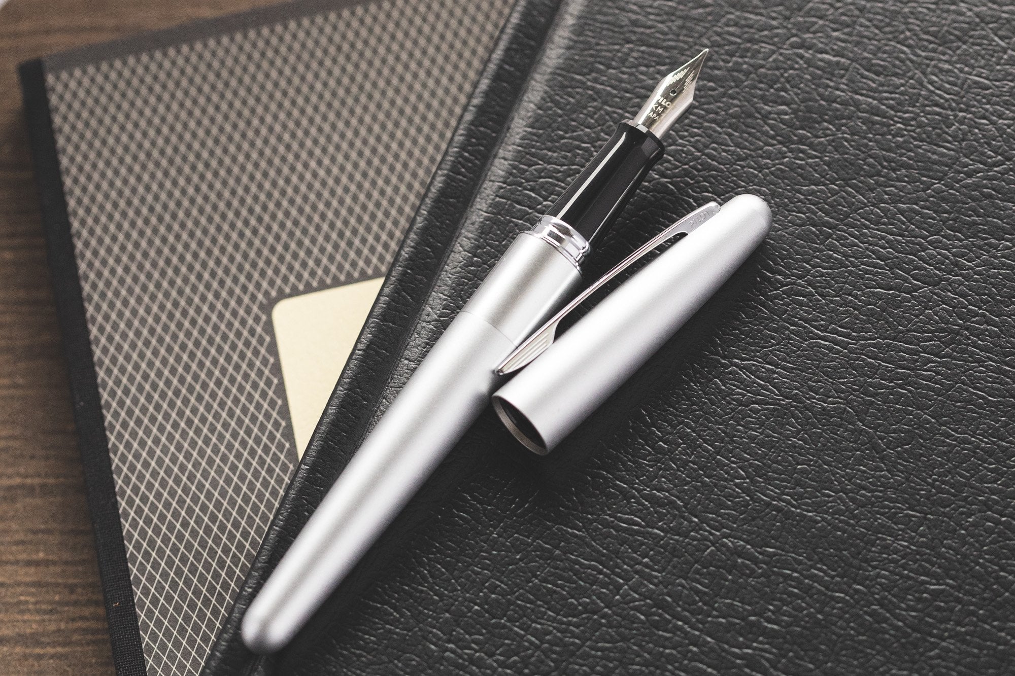 Pilot Metropolitan Fountain Pen - Silver Plain