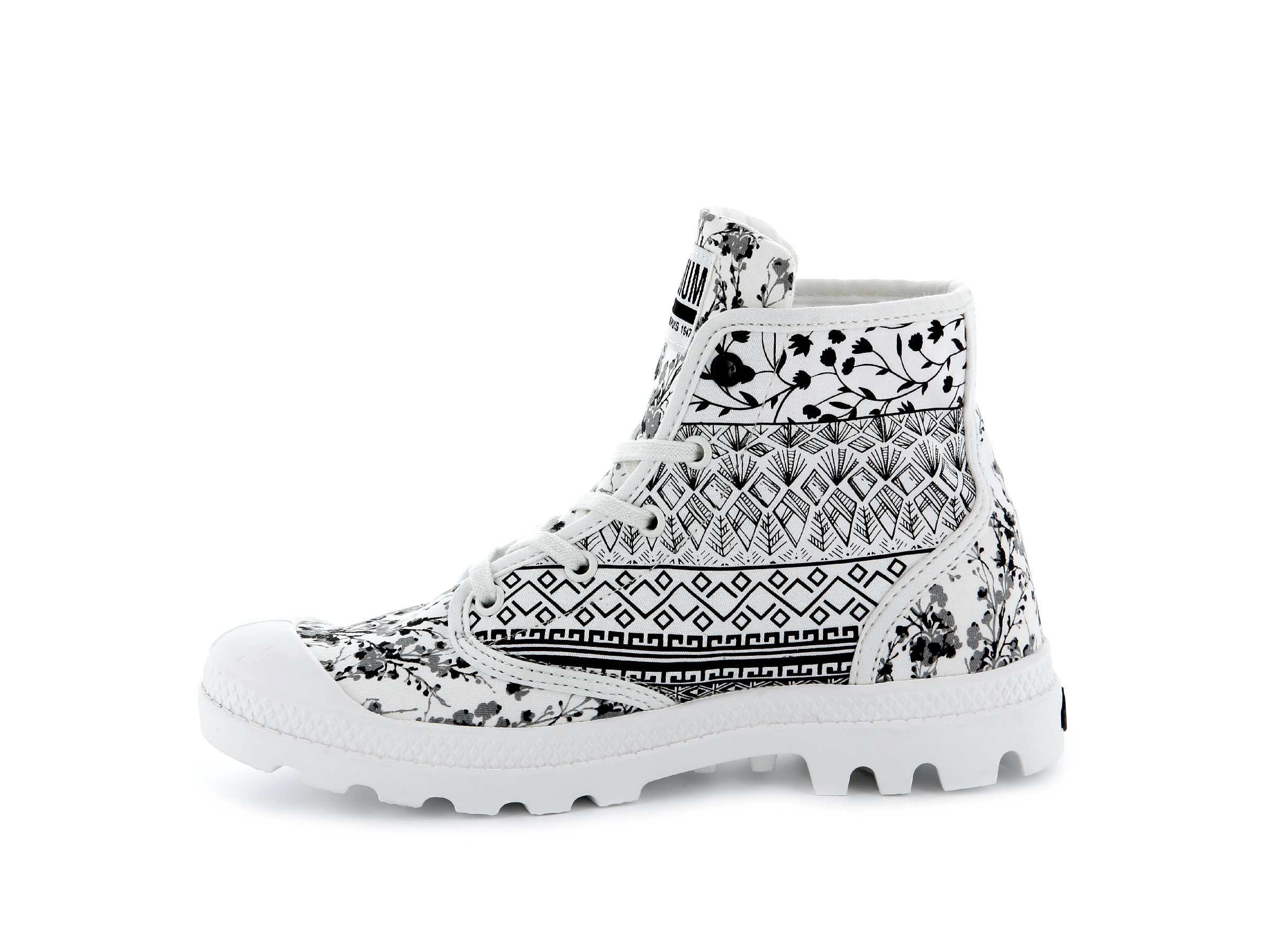 95752-916-M | PAMPA HI PRINT | PRINTED BLACK/STAR WHITE