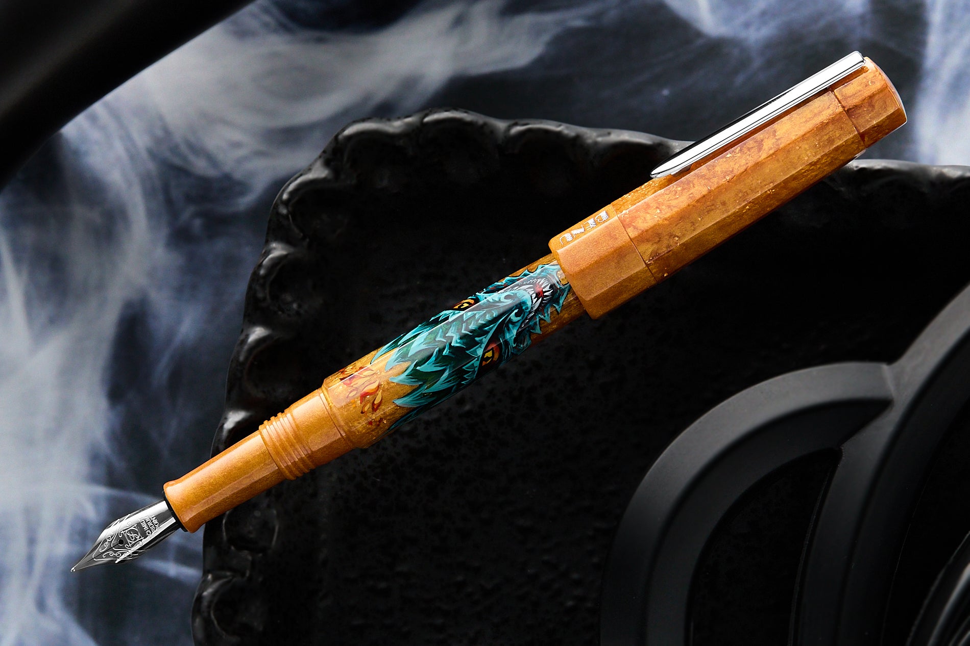 BENU Euphoria Fountain Pen - Glasóg Dragon (Limited Edition)