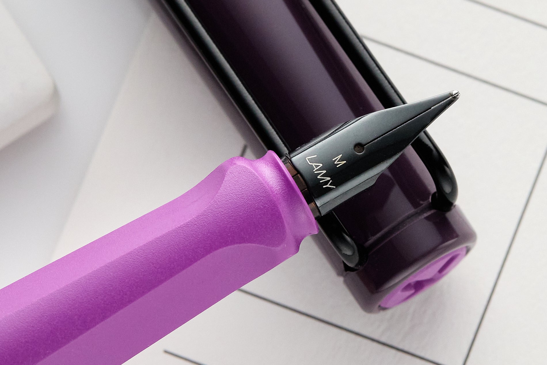 LAMY safari Fountain Pen - violet blackberry (Special Edition)