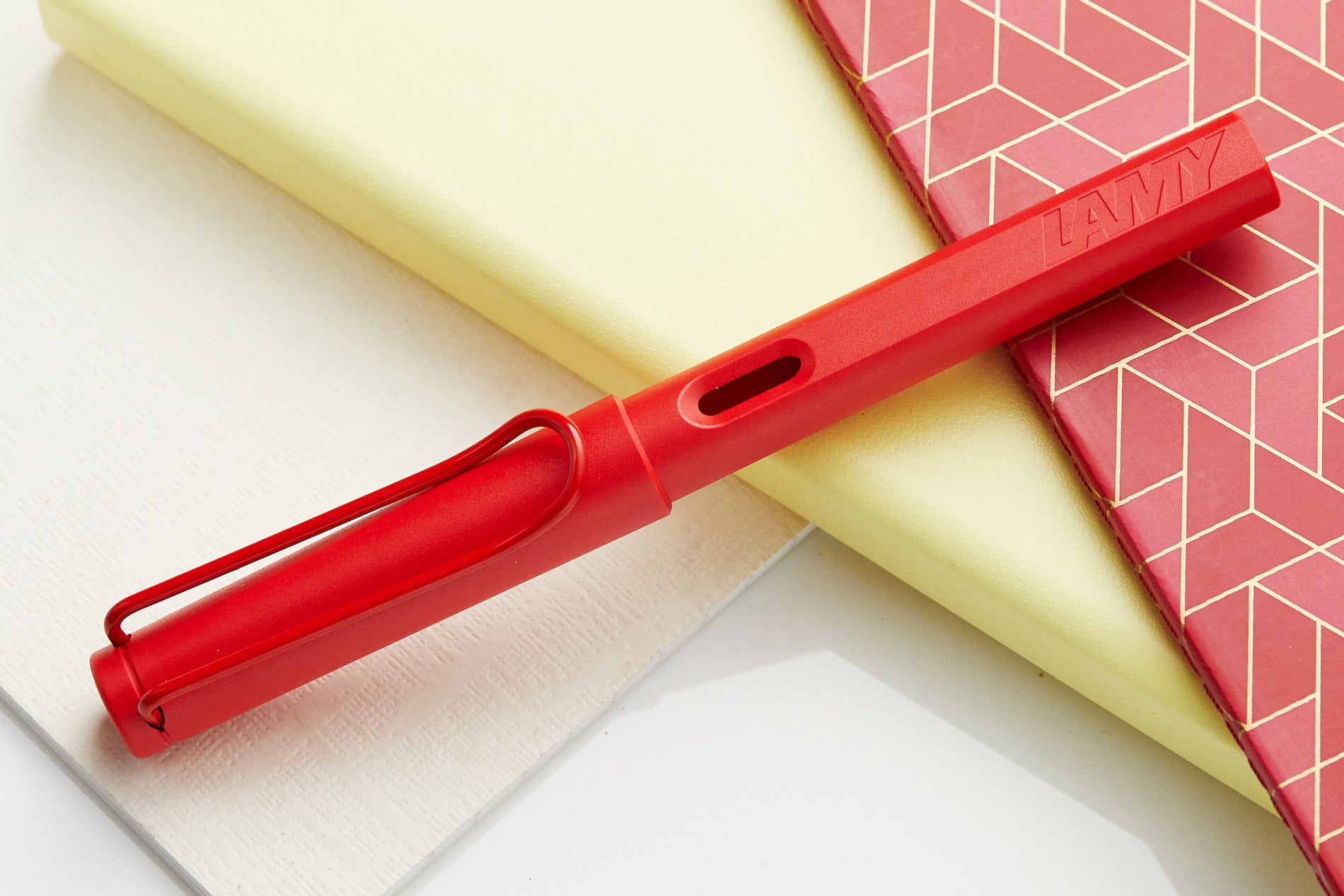 LAMY safari Fountain Pen - strawberry (Special Edition)