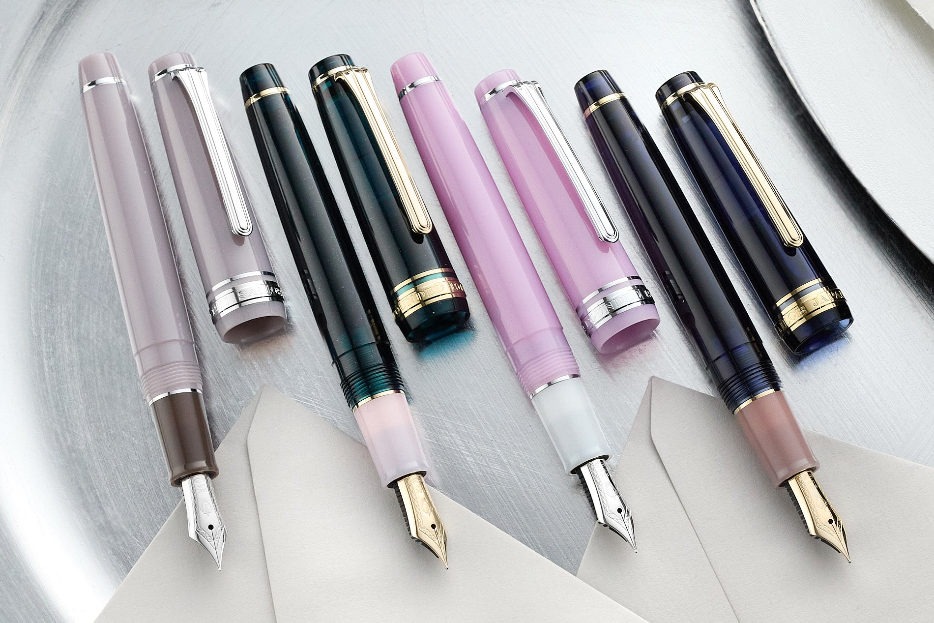 Sailor Pro Gear Slim Fountain Pen - Nadeshiko