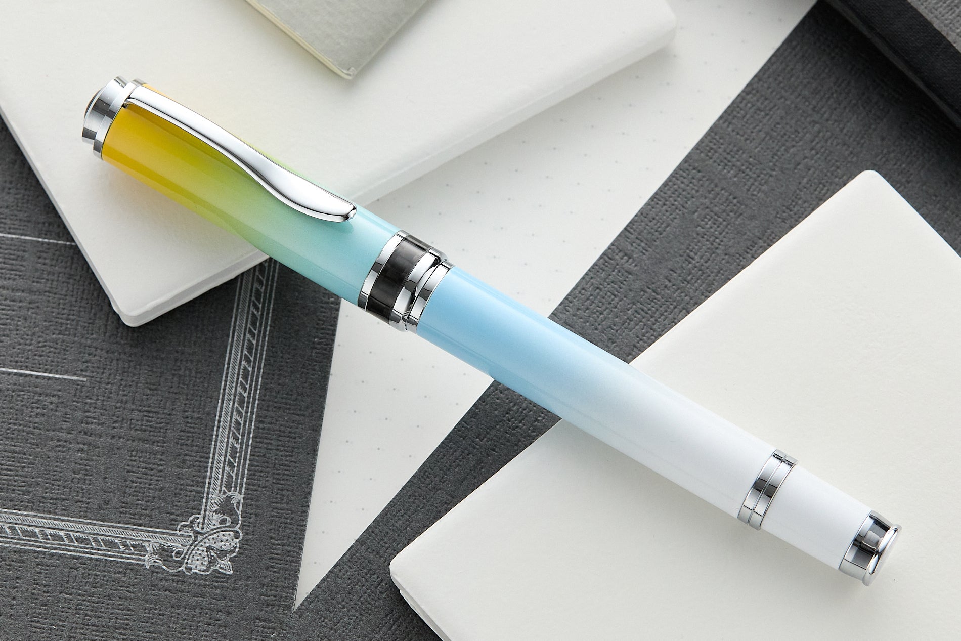 Monteverde Innova Ombre Fusion Fountain Pen - Bliss