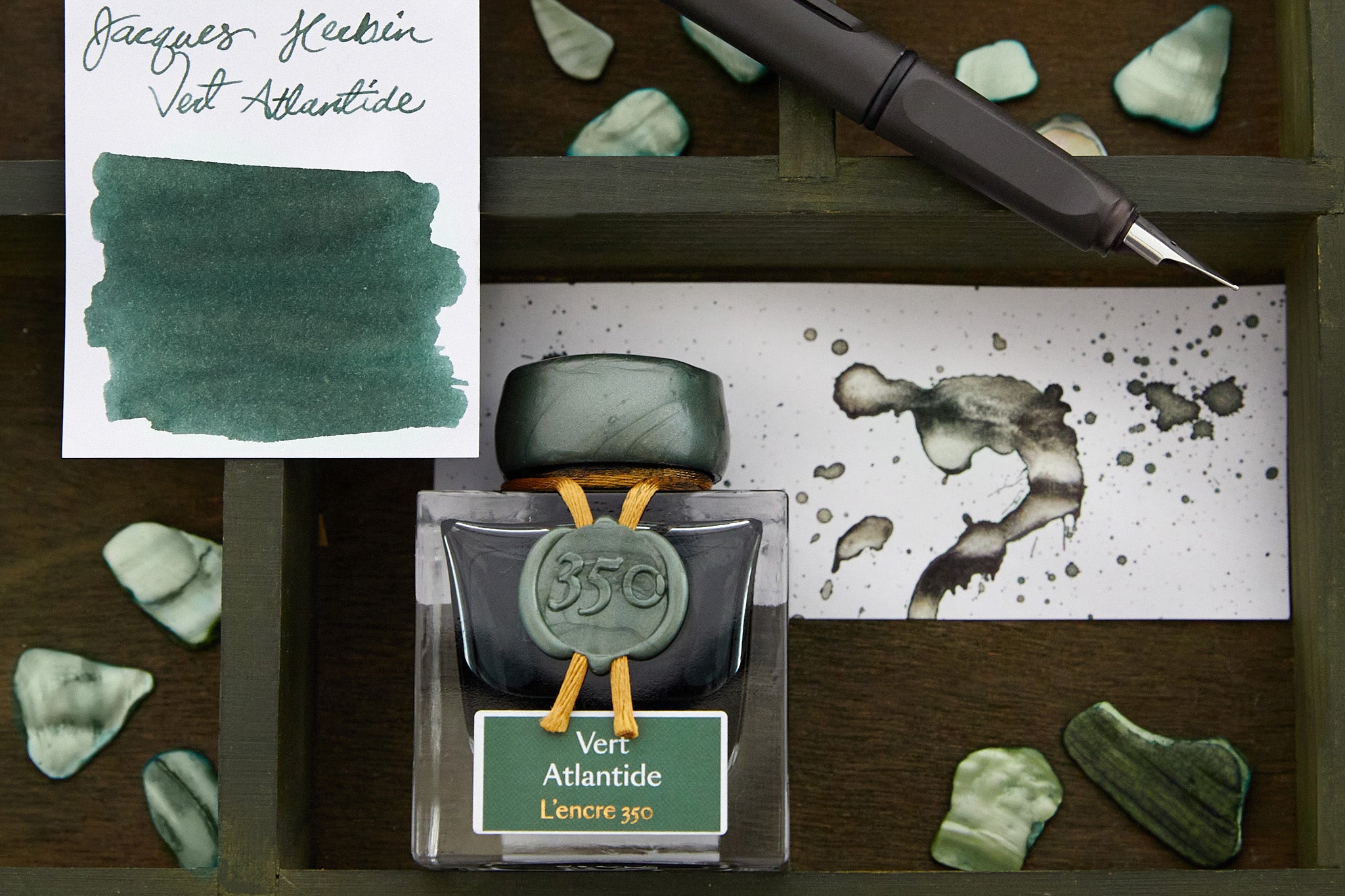 Jacques Herbin 350 Vert Atlantide - Ink Sample