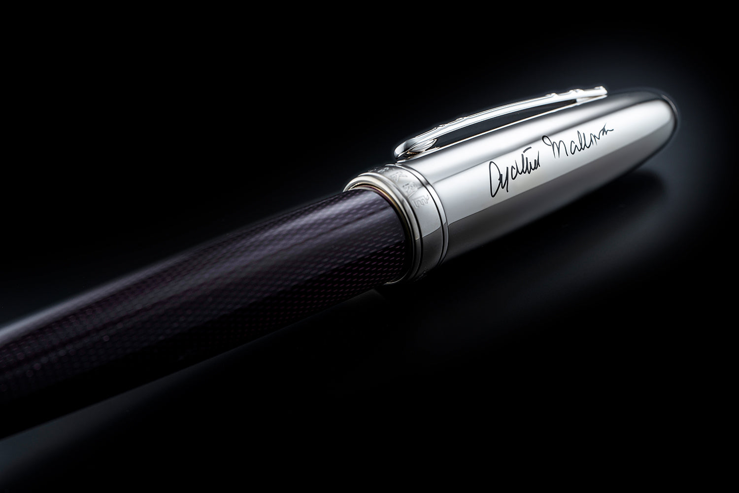 Waldmann Fountain Pen - Dame of Swan Court (Limited Edition)