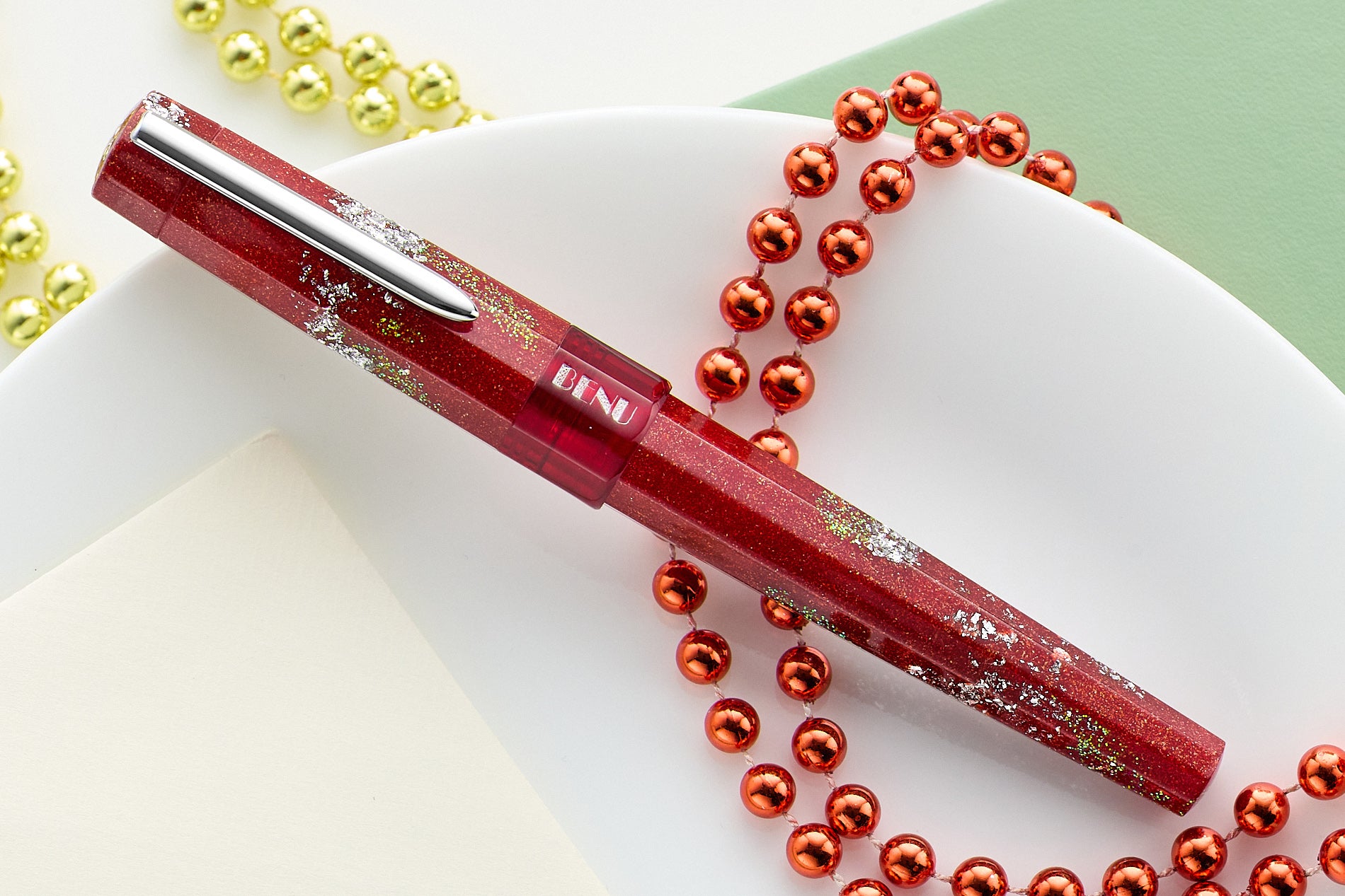 BENU Euphoria Fountain Pen - Bloody Mary