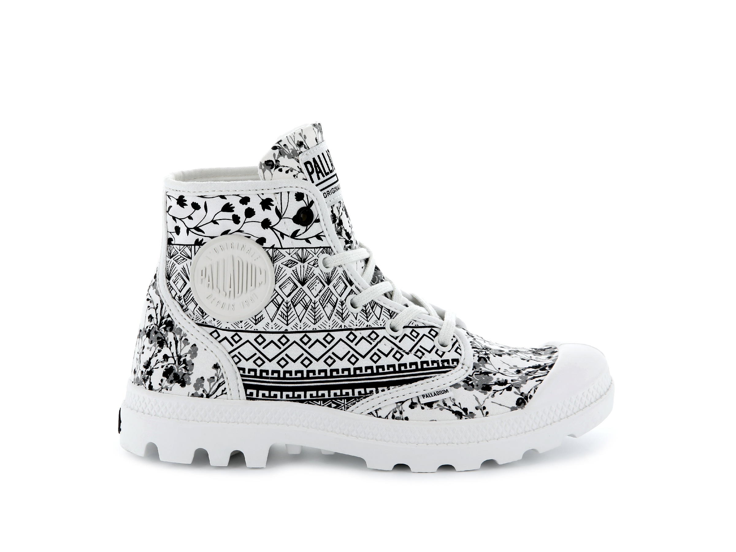 95752-916-M | PAMPA HI PRINT | PRINTED BLACK/STAR WHITE