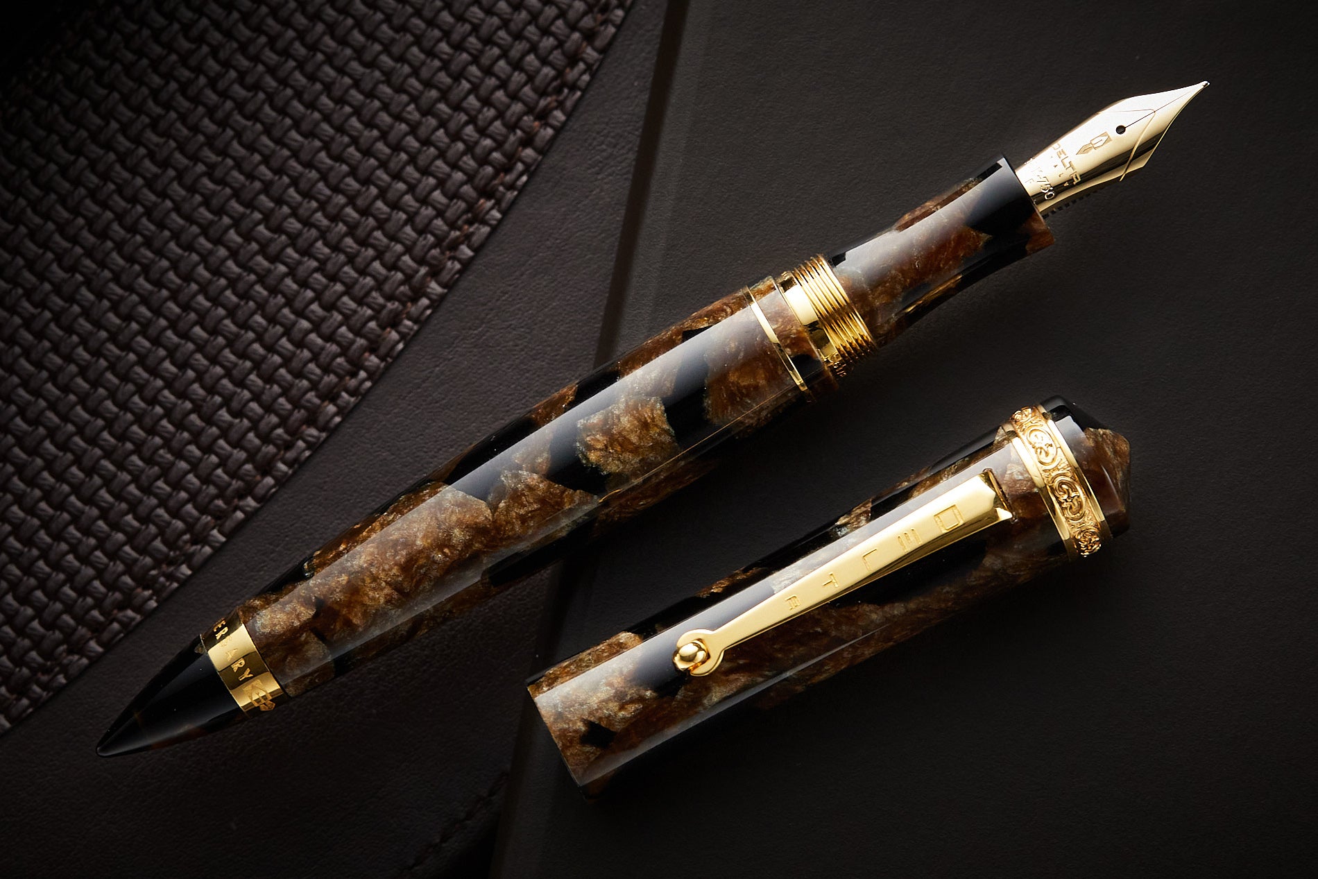 Delta 39+1 Fountain Pen (Limited Edition)