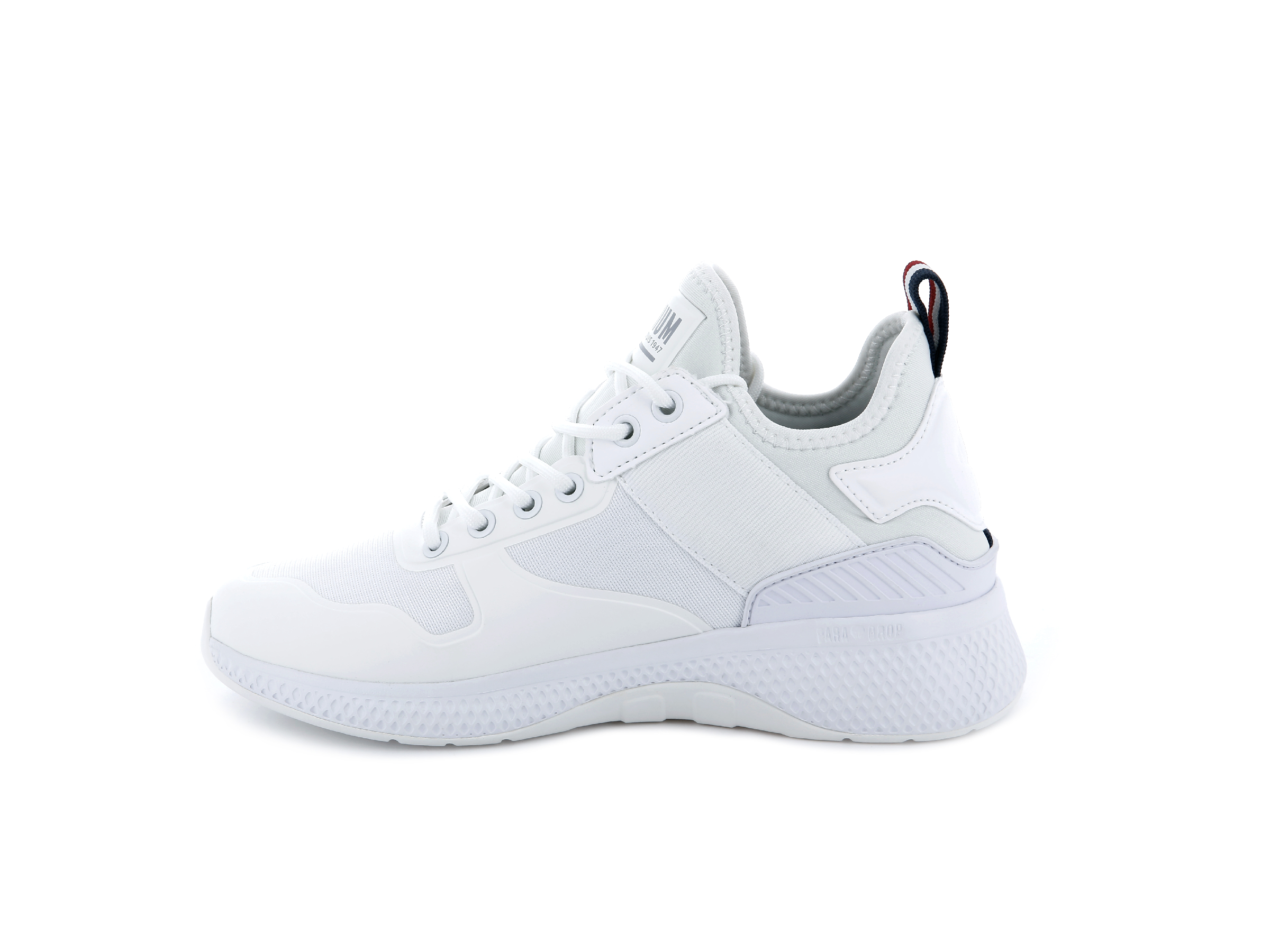 95989-142-M | AX_EON ARMY RUNNER AMPHIBIA | STAR WHITE/WHITE