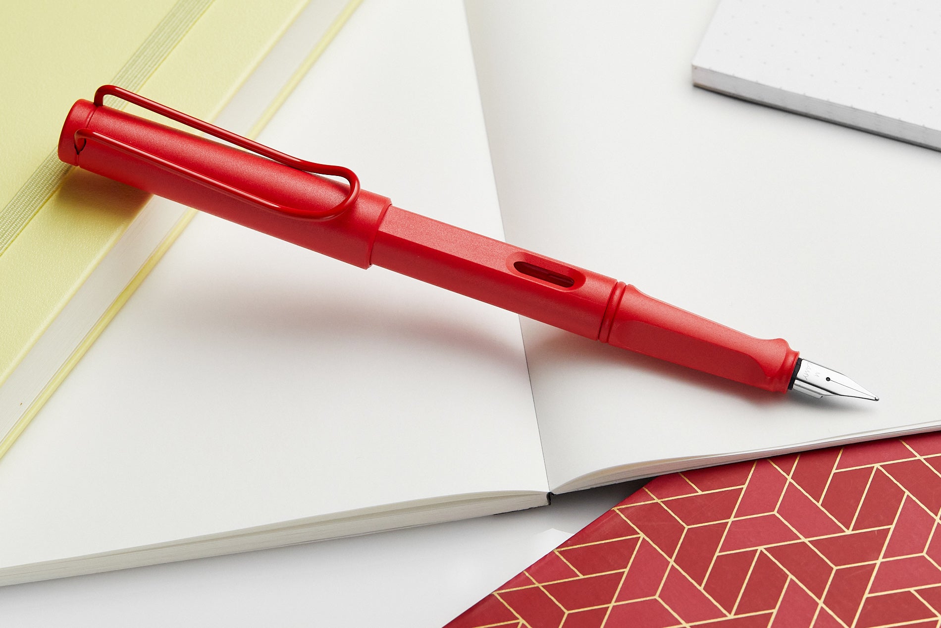 LAMY safari Fountain Pen - strawberry (Special Edition)