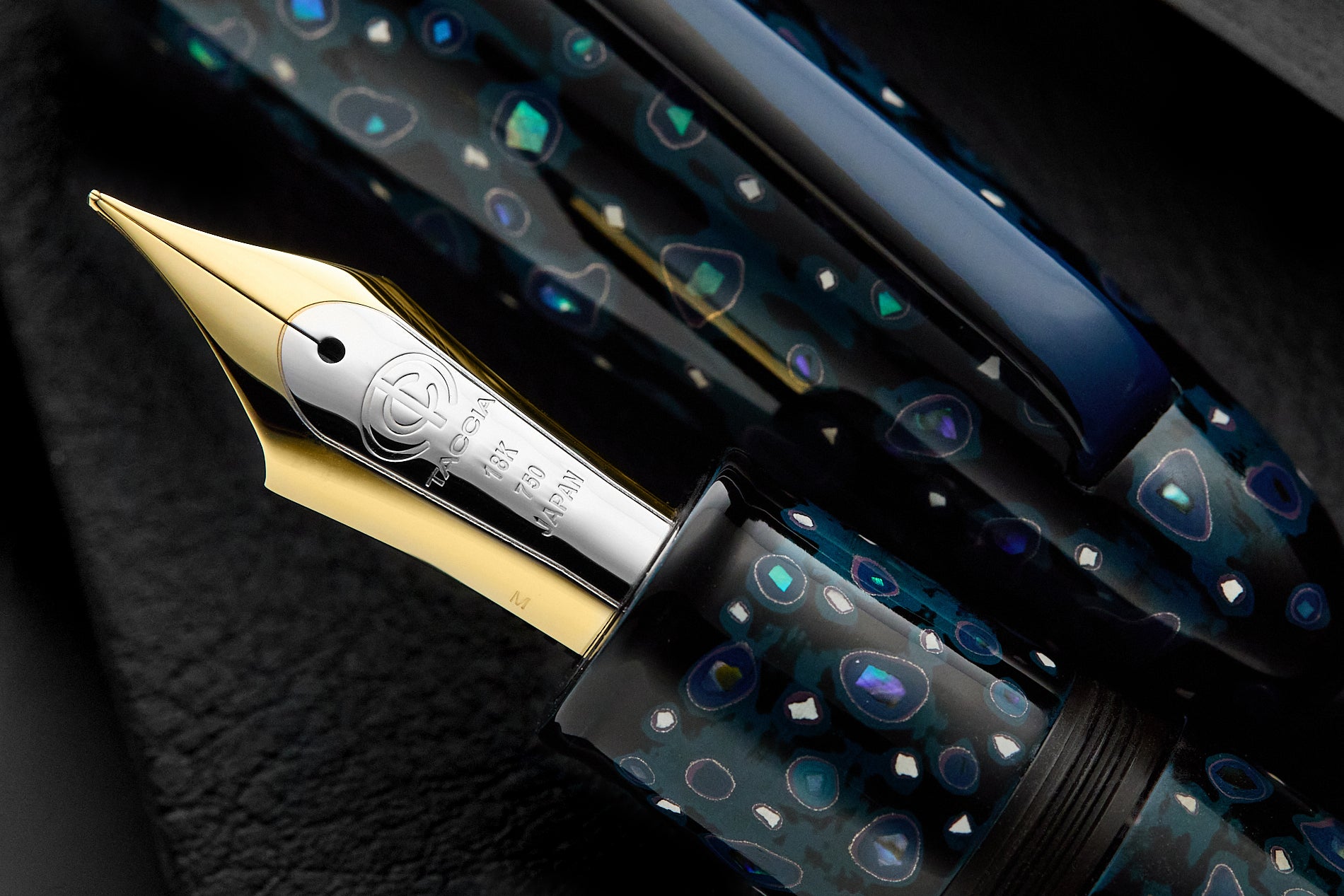 TACCIA Empress Shin Tsugaru Nuri Fountain Pen - Ao-Iro (Limited Edition)