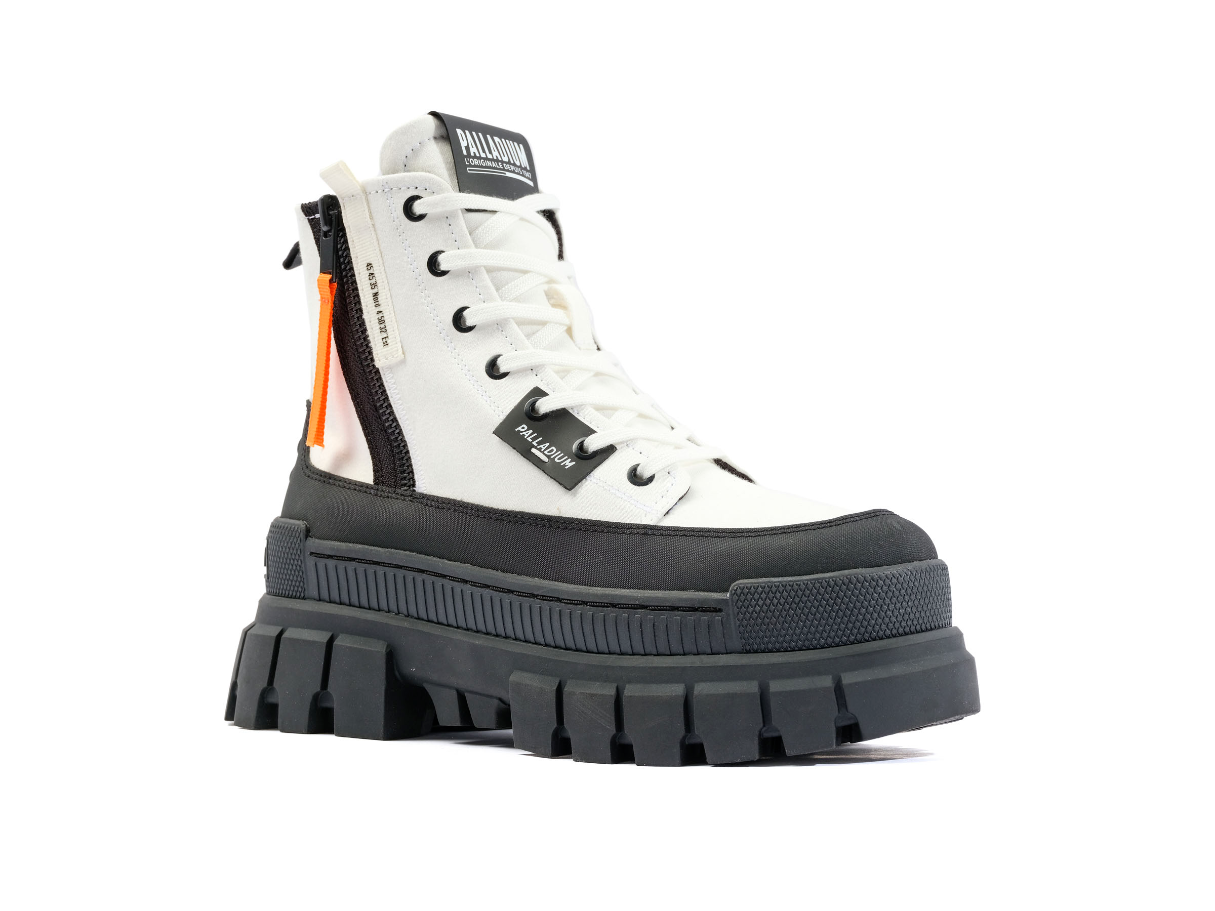 98860-116-M | REVOLT BOOT ZIP TX | STAR WHITE